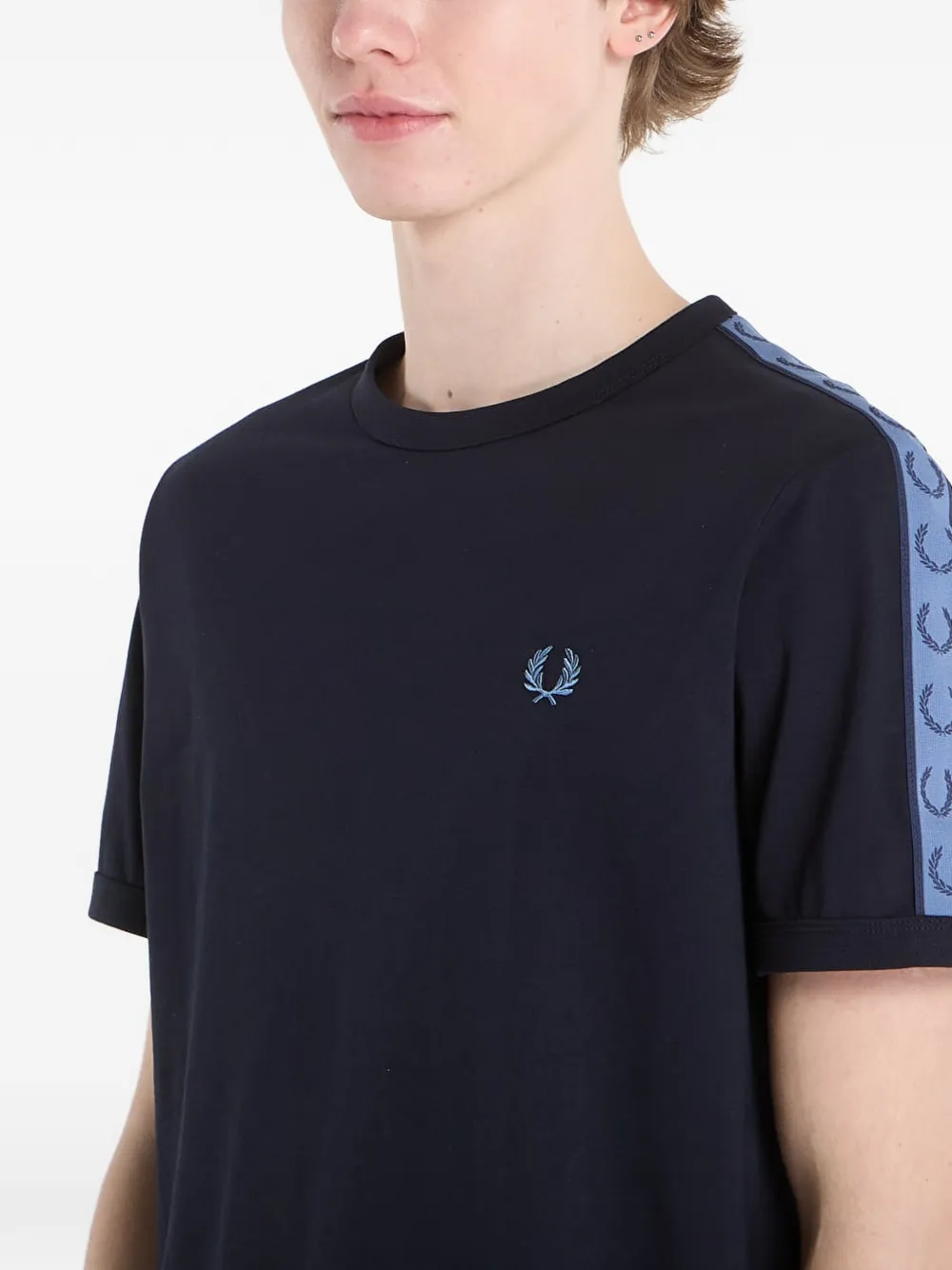 Fred Perry T-shirt met contrasterende band Blauw