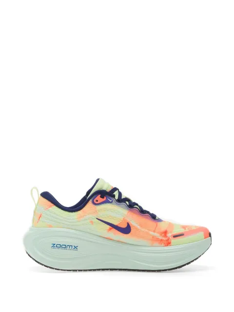 Nike Vomero Plus sneakers