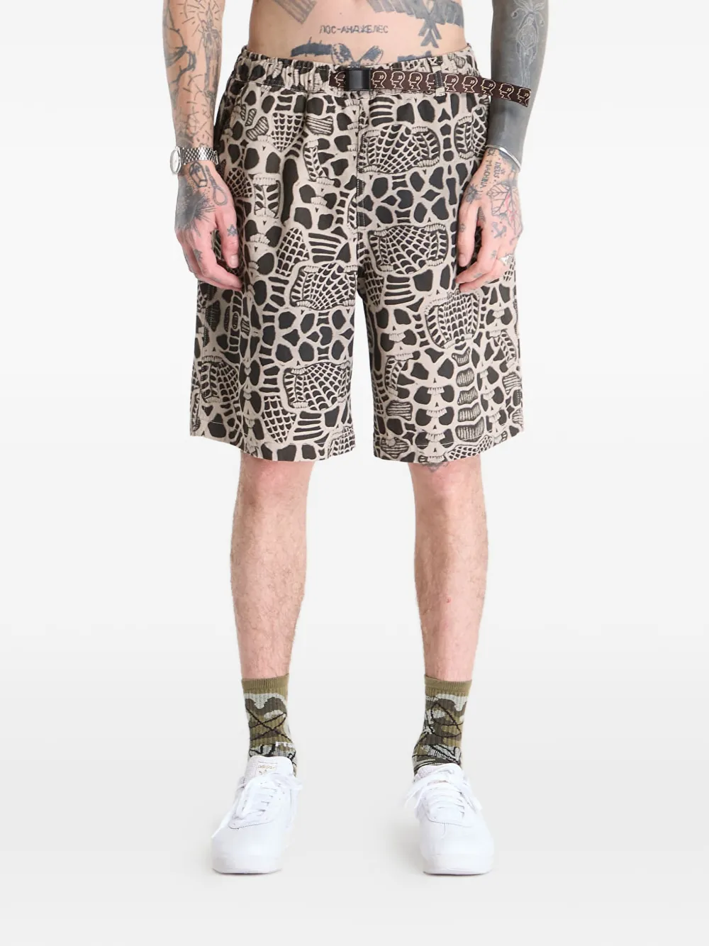 Brain Dead all-over print shorts - Toni neutri