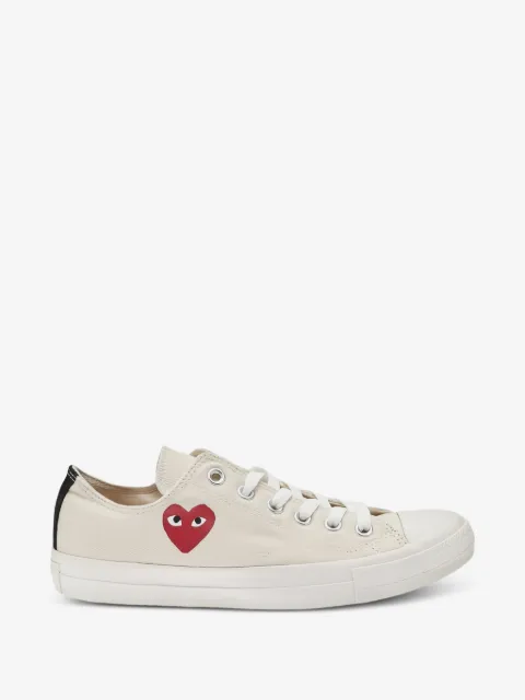 Comme Des Garçons tenis Heart