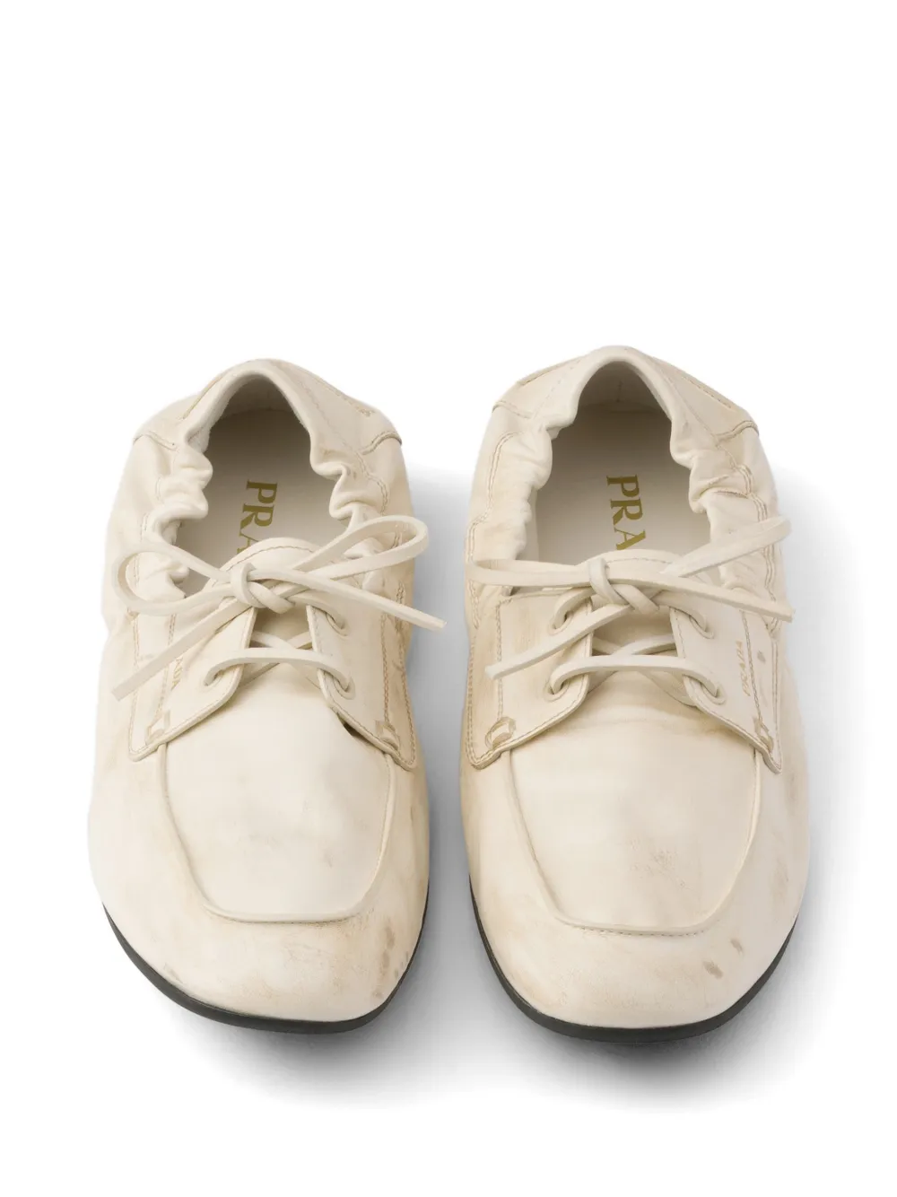 Prada Shuffle antieke leren bootschoenen Beige