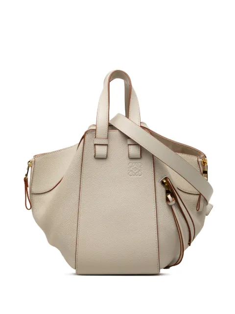 Loewe Pre-Owned bolsa satchel Hammock mediana de piel de becerro granulada 2022