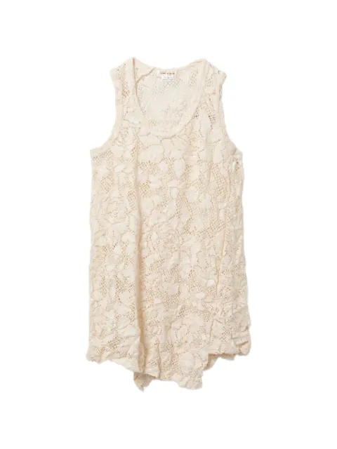 Comme Des Garçons playera con encaje floral