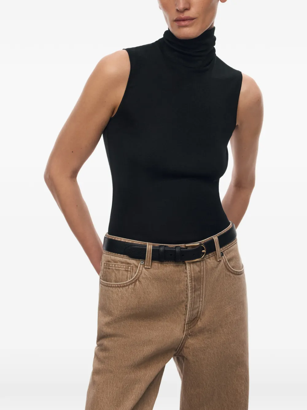 12 STOREEZ Nicole mouwloze top Zwart