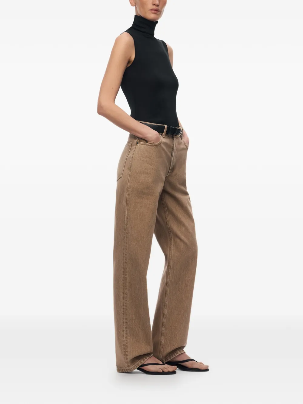 12 STOREEZ Nicole mouwloze top Zwart