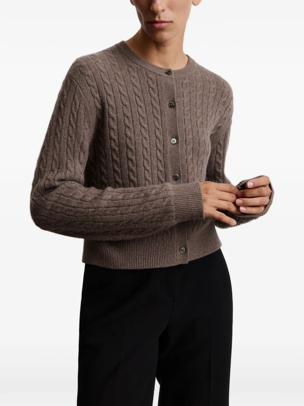 12 STOREEZ Rye kabelgebreid vest Bruin