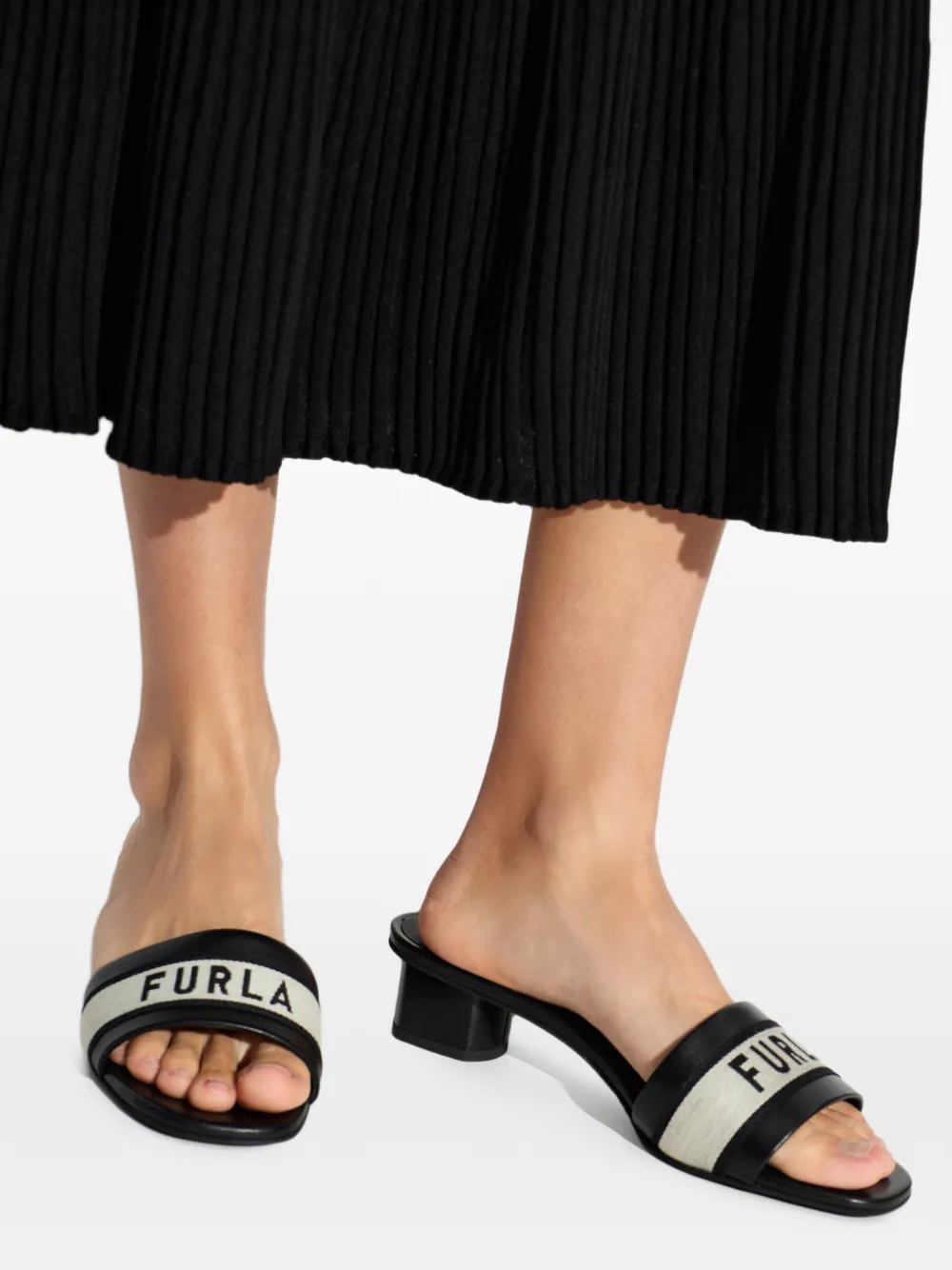 Furla Sandalen met logoprint Zwart