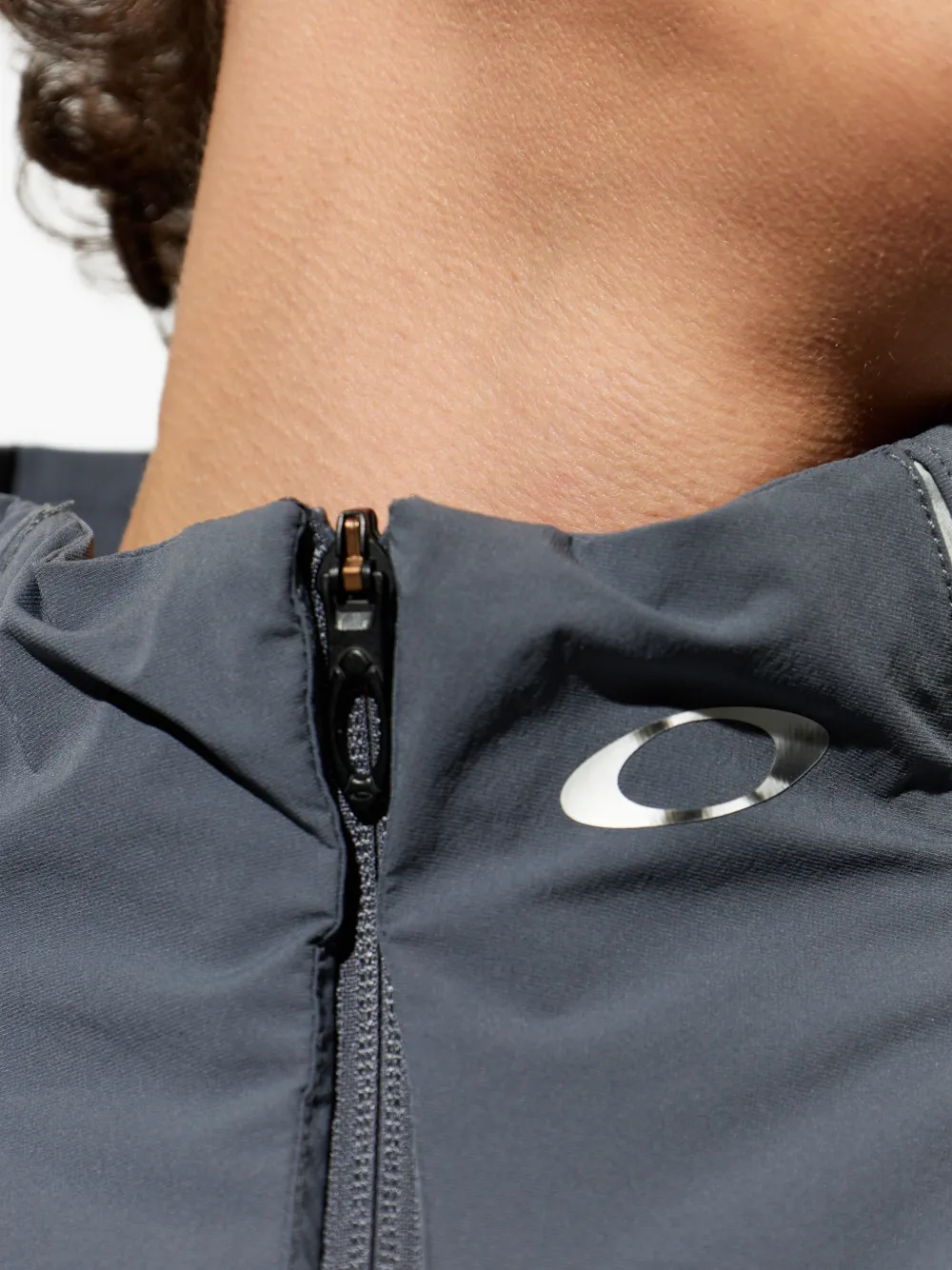 Oakley Jack met rits Grijs