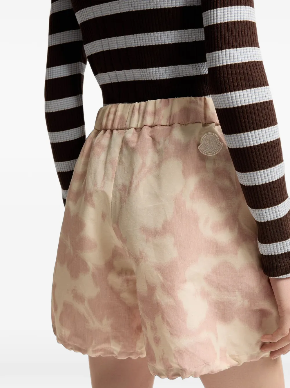 Moncler Shorts met bloemenprint Roze
