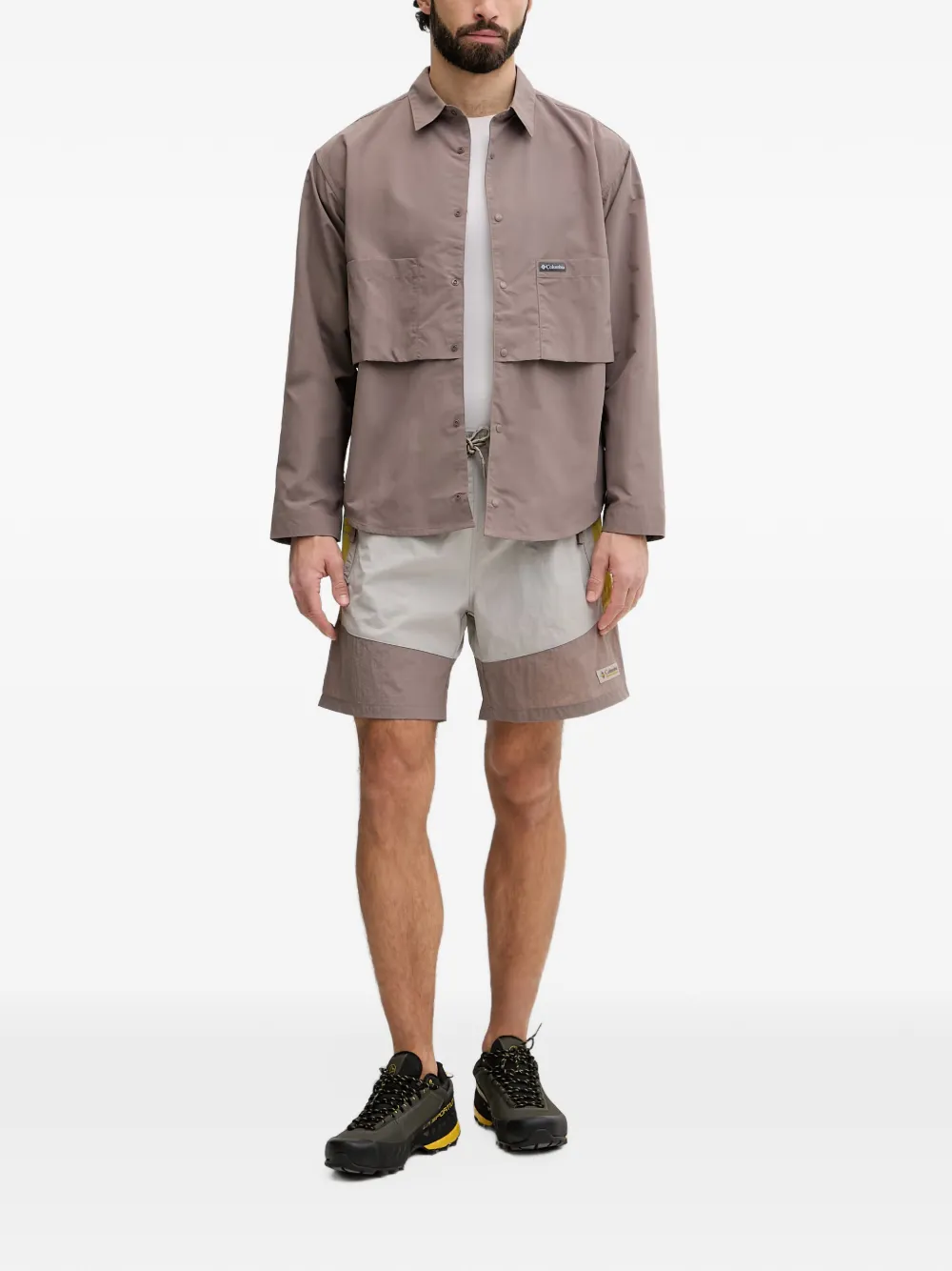 Columbia Overhemd met drukknoop en logo-patch Beige