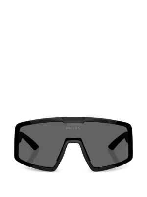 Prada Eyewear スクエアフレーム サングラス | ブラック | FARFETCH JP