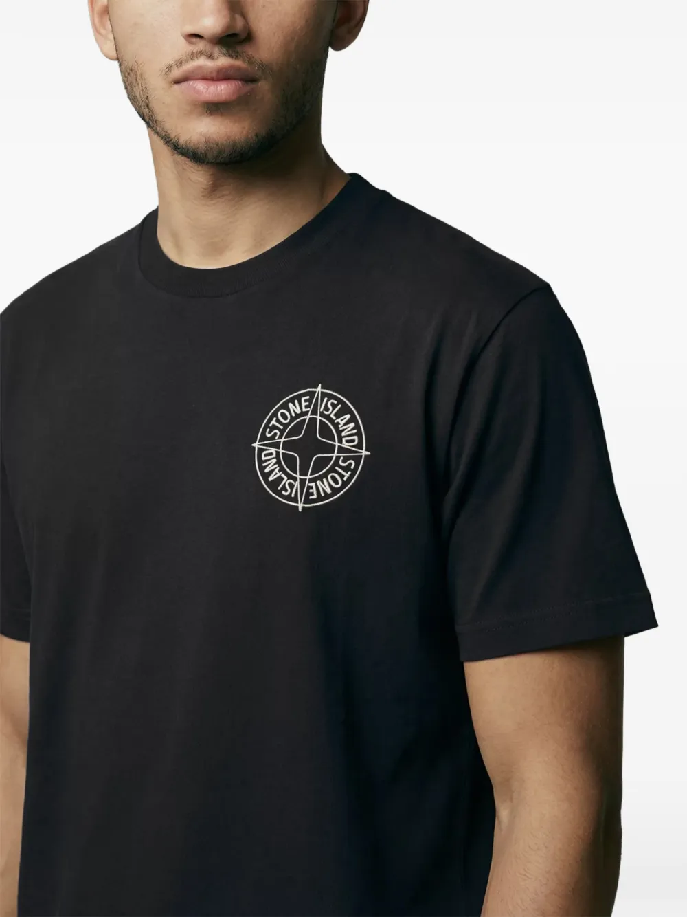 Stone Island T-shirt met logodetail Zwart