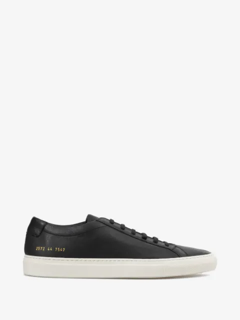 Common Projects tenis con agujetas