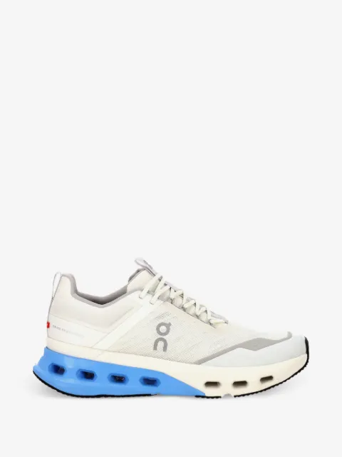 On baskets Cloudnova X