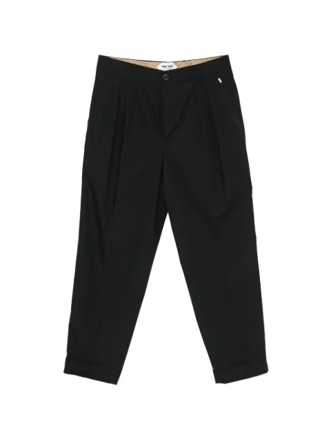 New York Resident John pleated turned-up trousers
