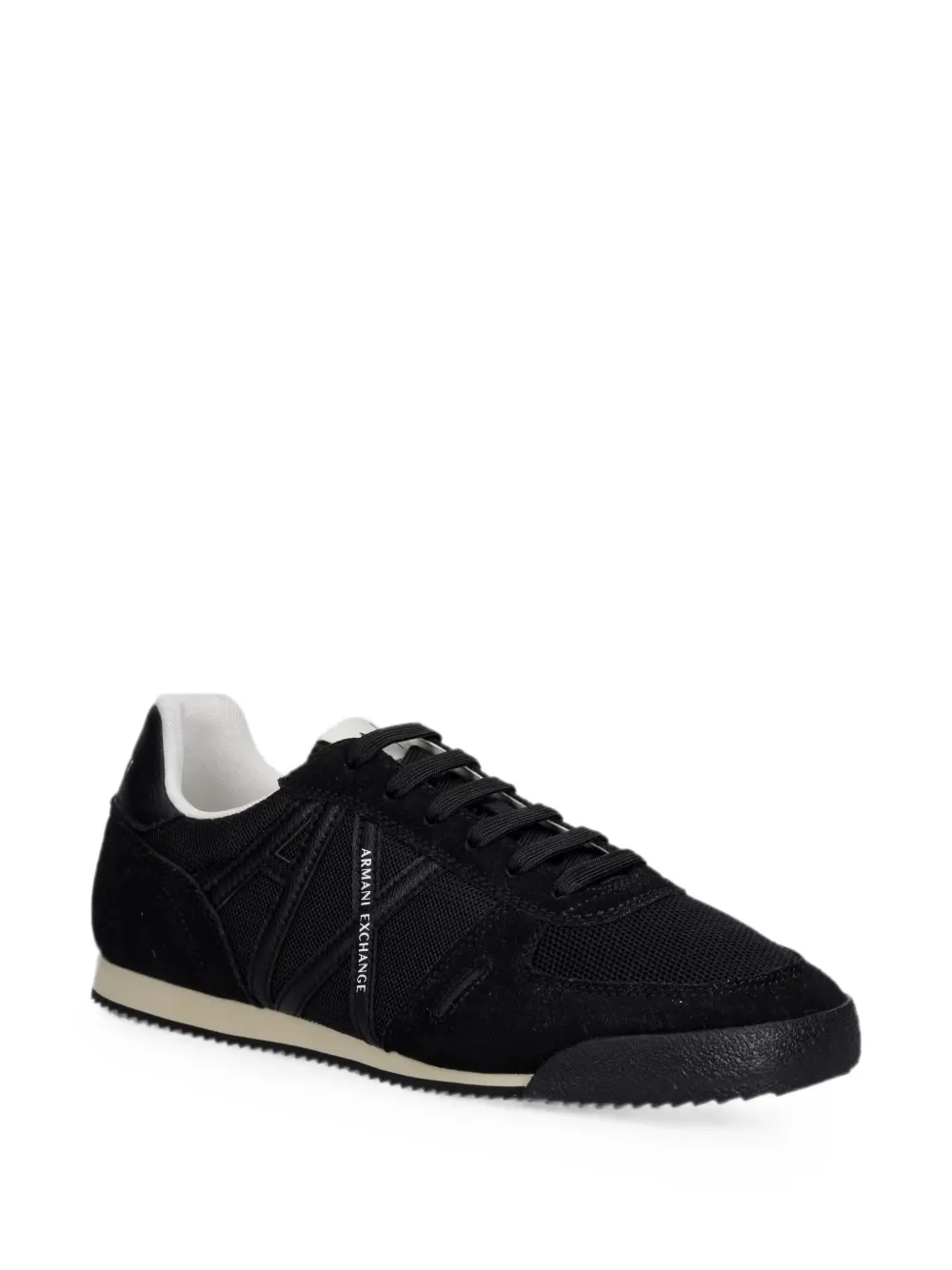 Armani Exchange logo-patch sneakers Zwart