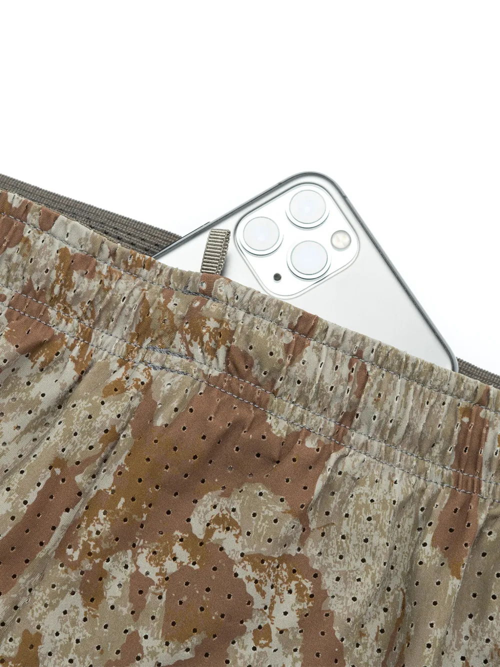 Satisfy Space-O™ 5-inch shorts met trekkoord en geperforeerde details Bruin