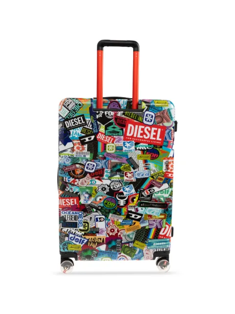 Diesel شنطة سفر بطبعة ملصق