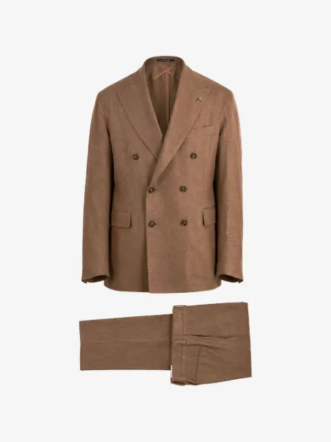 Tagliatore traje con doble botonadura