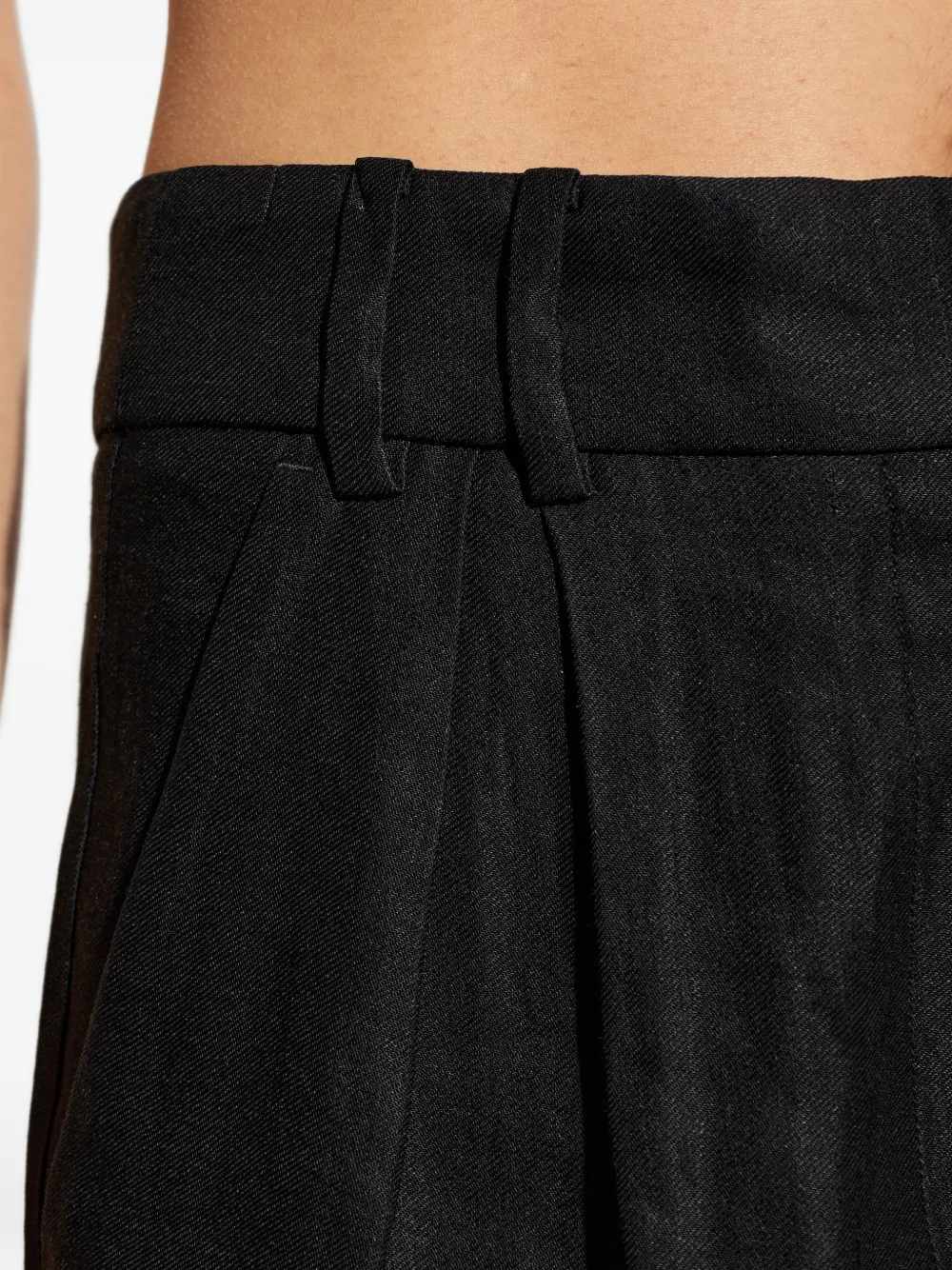 AllSaints Charley geplooide shorts Zwart