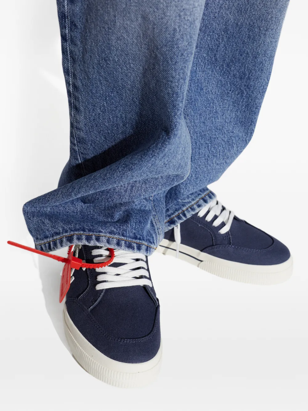 Off-White Arrows motif sneakers Blauw