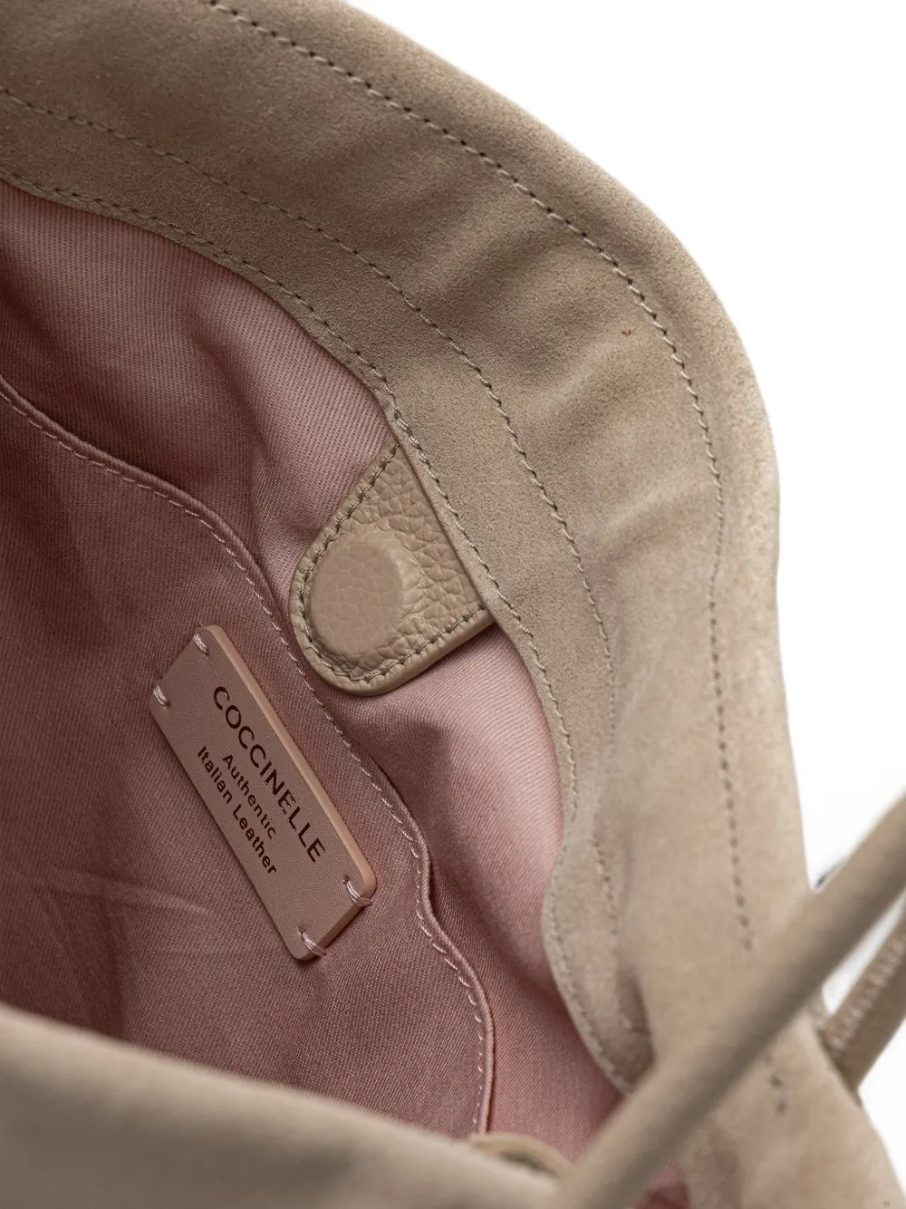 Coccinelle Suède shopper met logopatch Beige