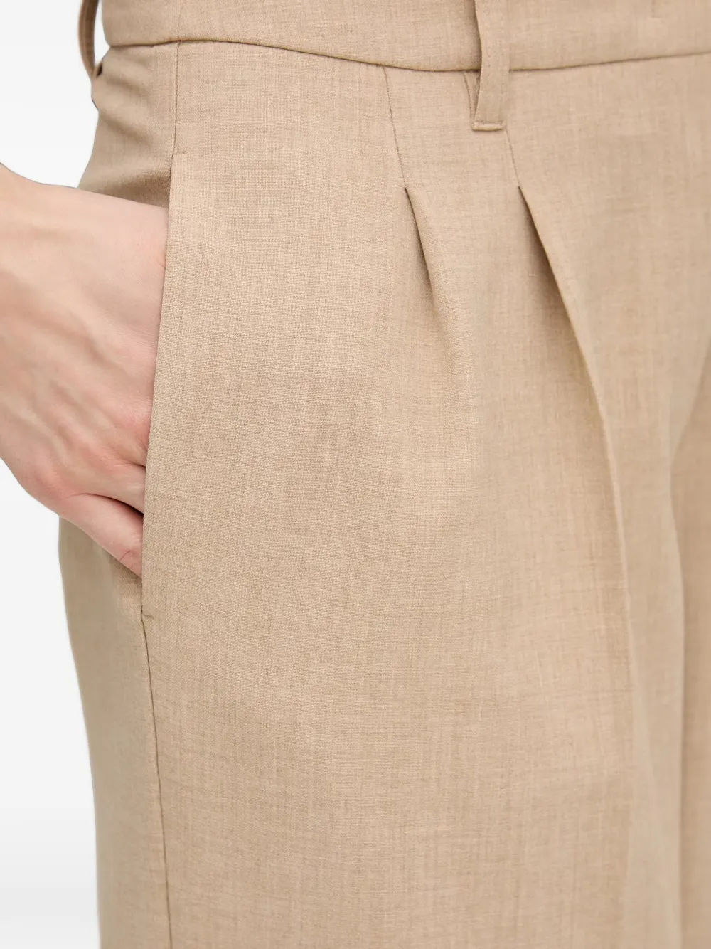 Marc Aurel Broek met geplooid detail en omgeslagen pijpen Beige