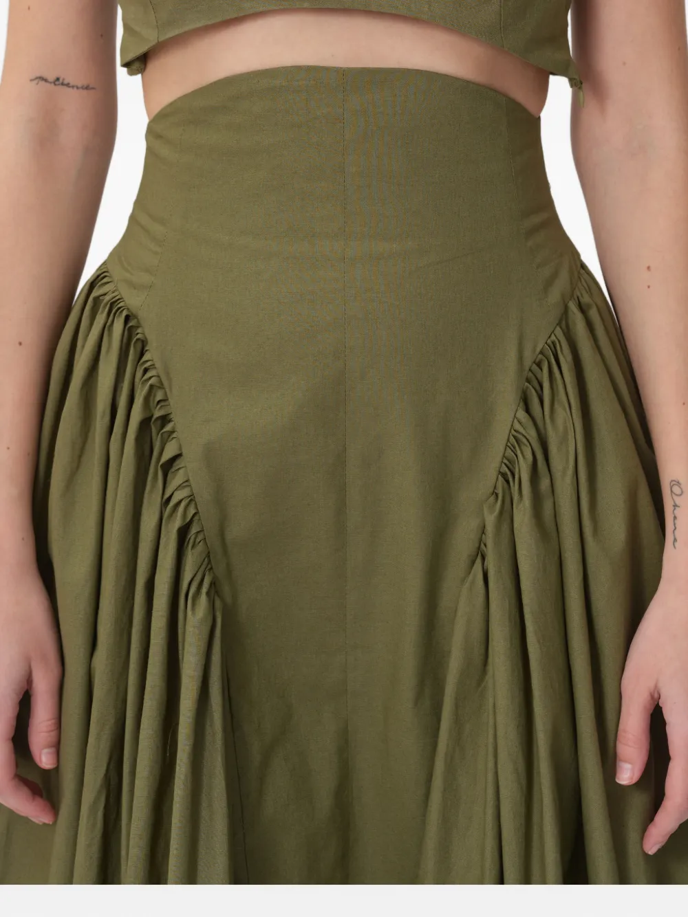 CONCEPTO Mirage gathered midi skirt - Verde