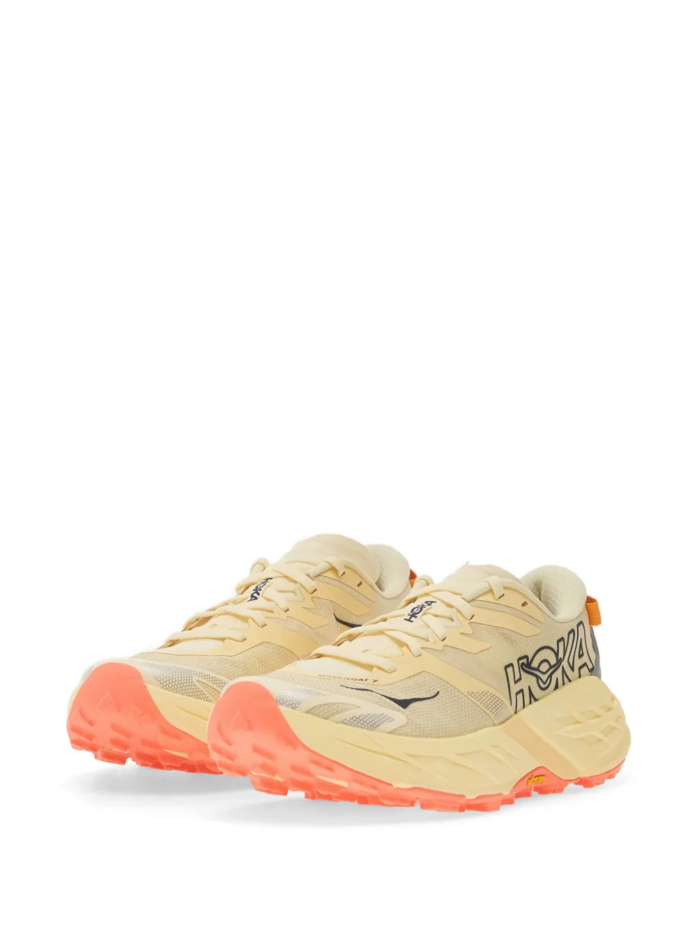 HOKA Speedgoat 7 sneakers met logo Beige