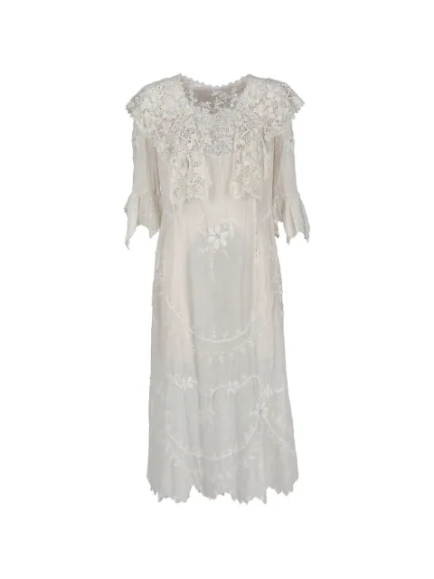 Vintage lace-collar embroidered dress