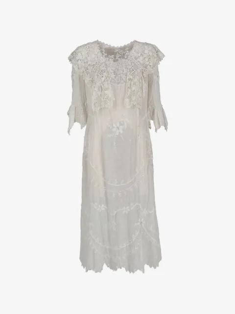Vintage lace-collar embroidered dress