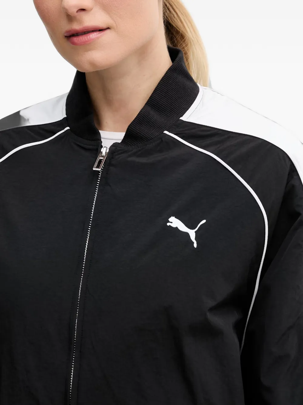PUMA T7 logo-embroidered bomber jacket Zwart