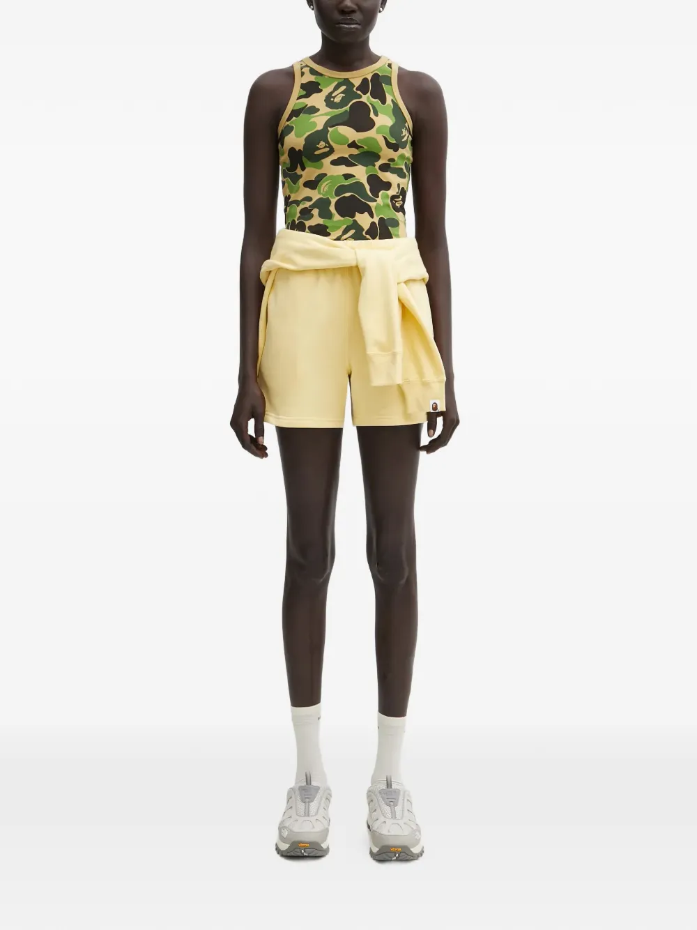 A BATHING APE Shorts met logoprint Geel