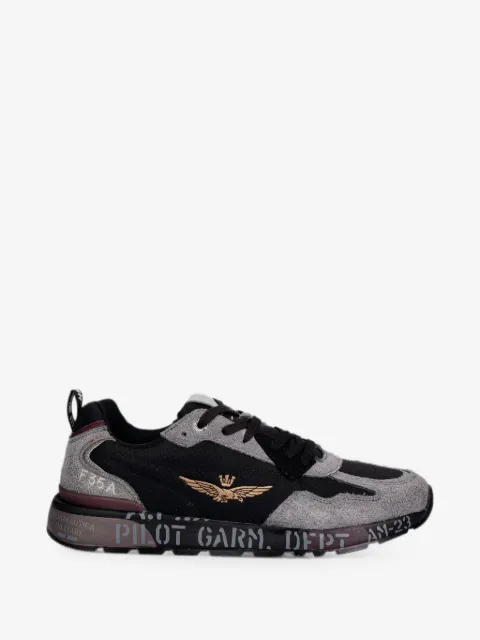 Aeronautica Militare tenis bajos con logo bordado
