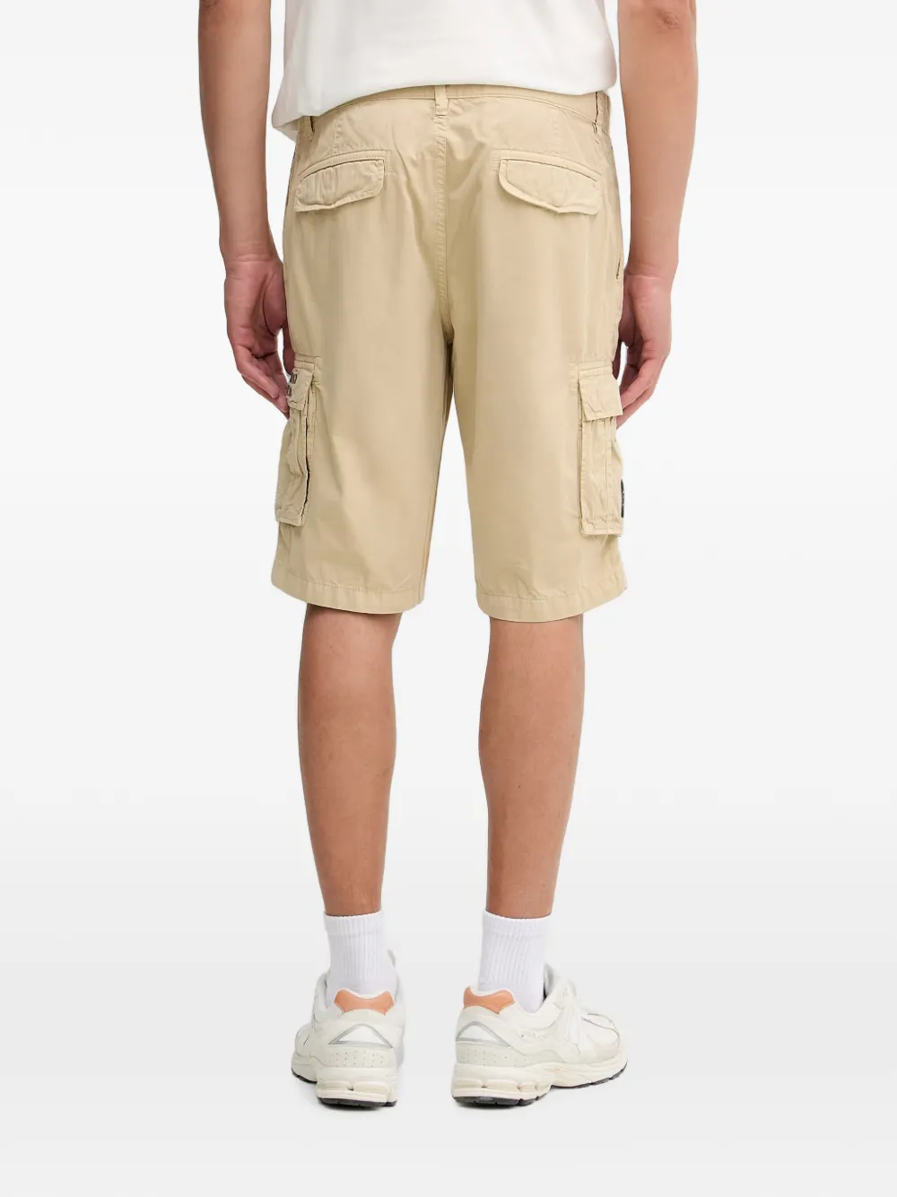 Aeronautica Militare Shorts met logoplakkaat Beige