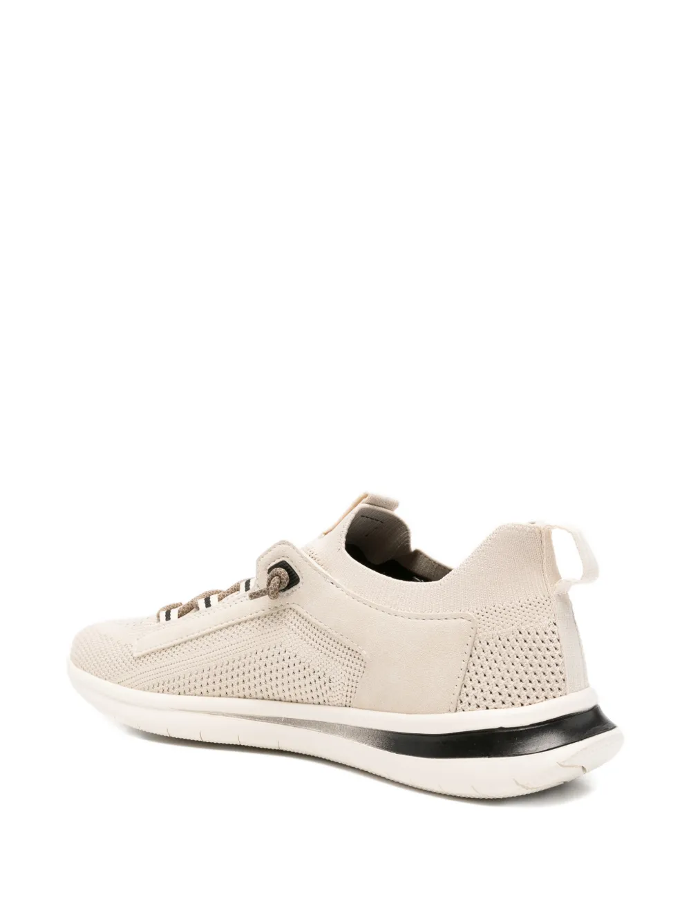 Bugatti Sneakers met geperforeerd vlak Beige