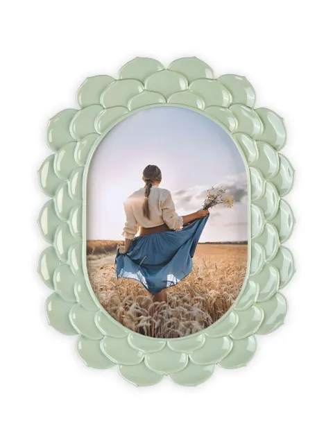 L'OCA NERA scalloped oval photo frame