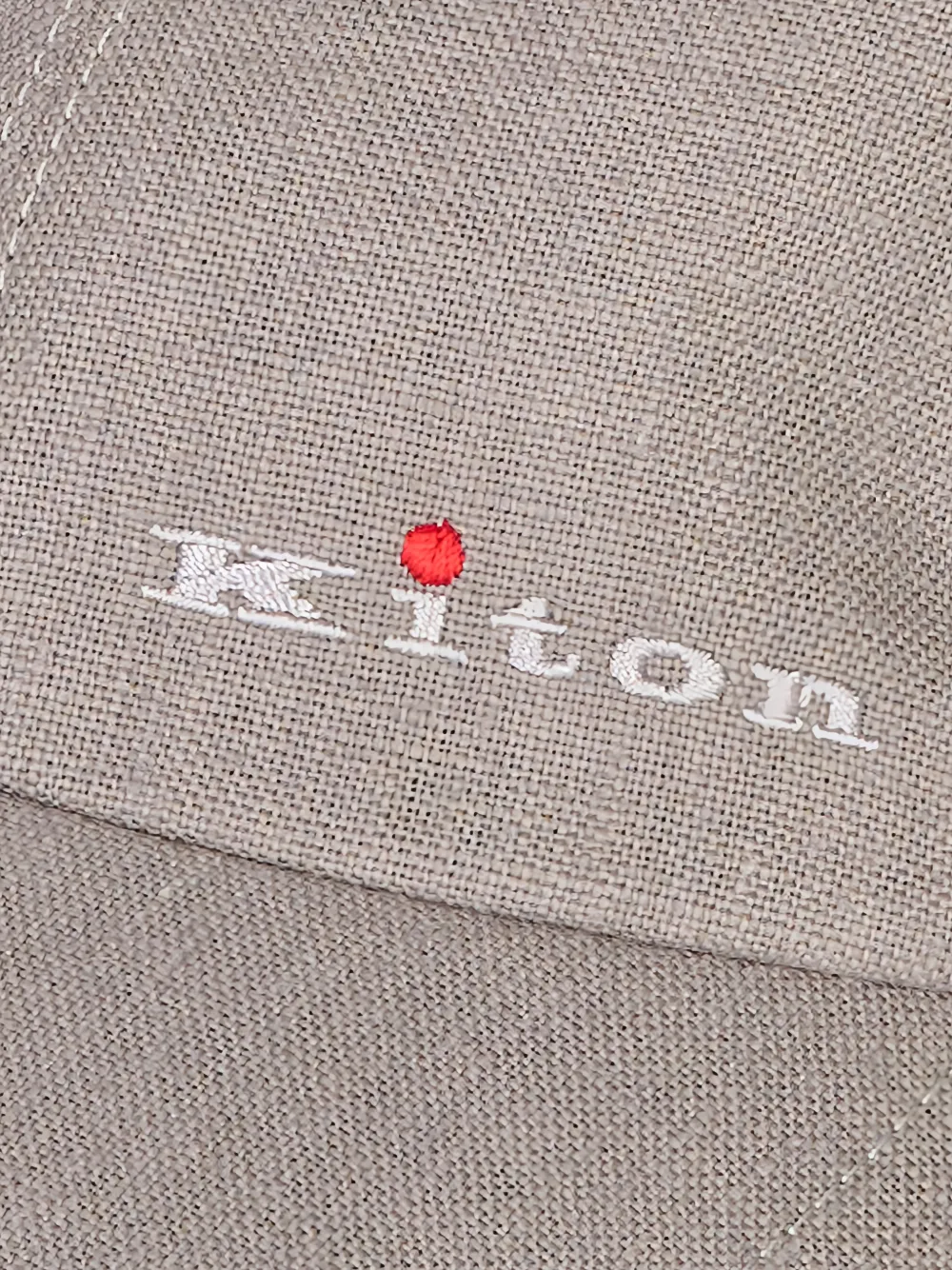 Kiton Honkbalpet met geborduurd logo Beige