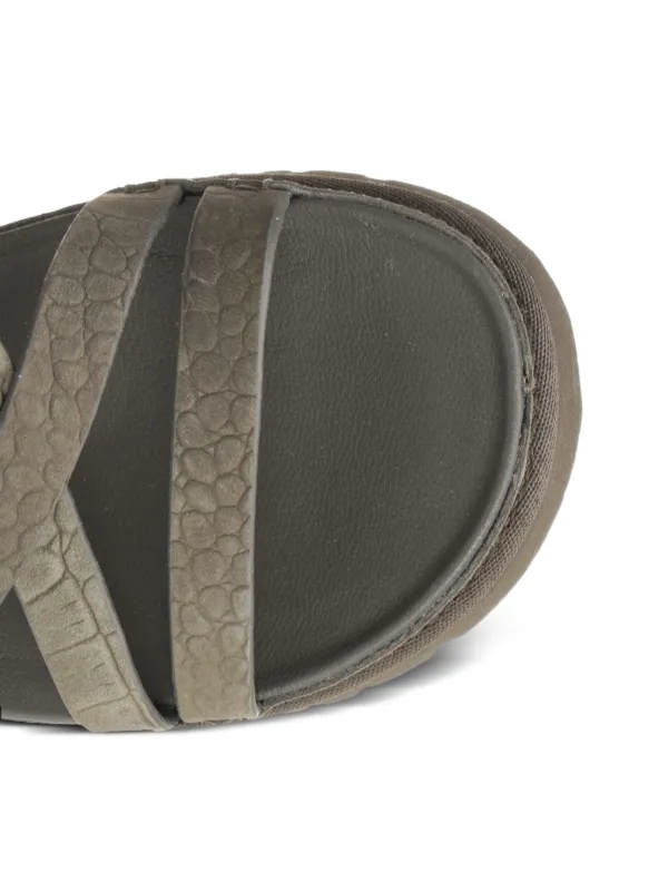 【新品】【再最終値下げ】UGG レザーサンダル グレー UGG Goldengaze レザーサンダル | グレー | FARFETCH JP