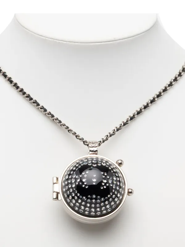 CHANEL Pre-Owned 2021 ココマーク シルバープレーテッド ラムスキン 