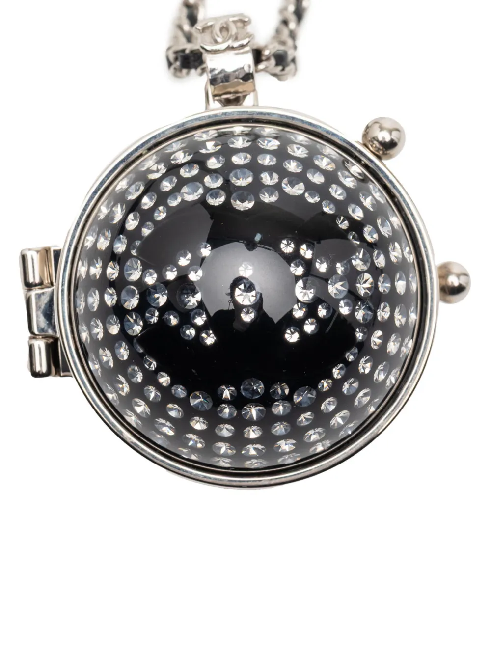 CHANEL Pre-Owned 2021 CC Silver Plated Lambskin Woven Resin Crystal Mirror Ball Pendant Necklace costume necklace - Nero