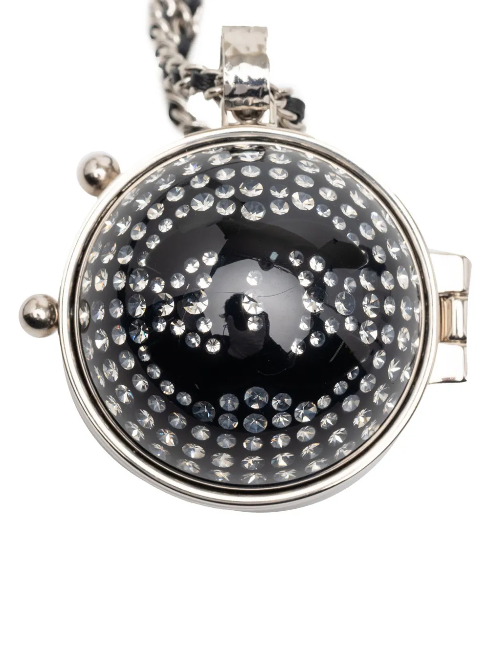  Chanel Pre-owned Collar Mirror Ball De Piel De Borrego Y Resina Bañado En Plata Con Logo Cc Y Cristales 2021 - Negro 