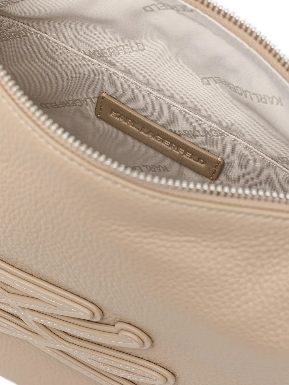 Karl Lagerfeld Schoudertas met monogram-patch van bewerkt leer Beige