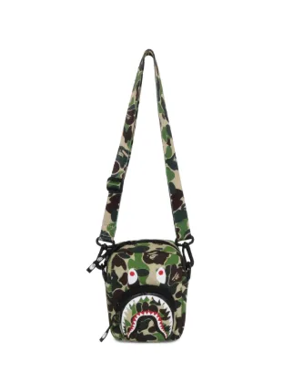 A BATHING APE®