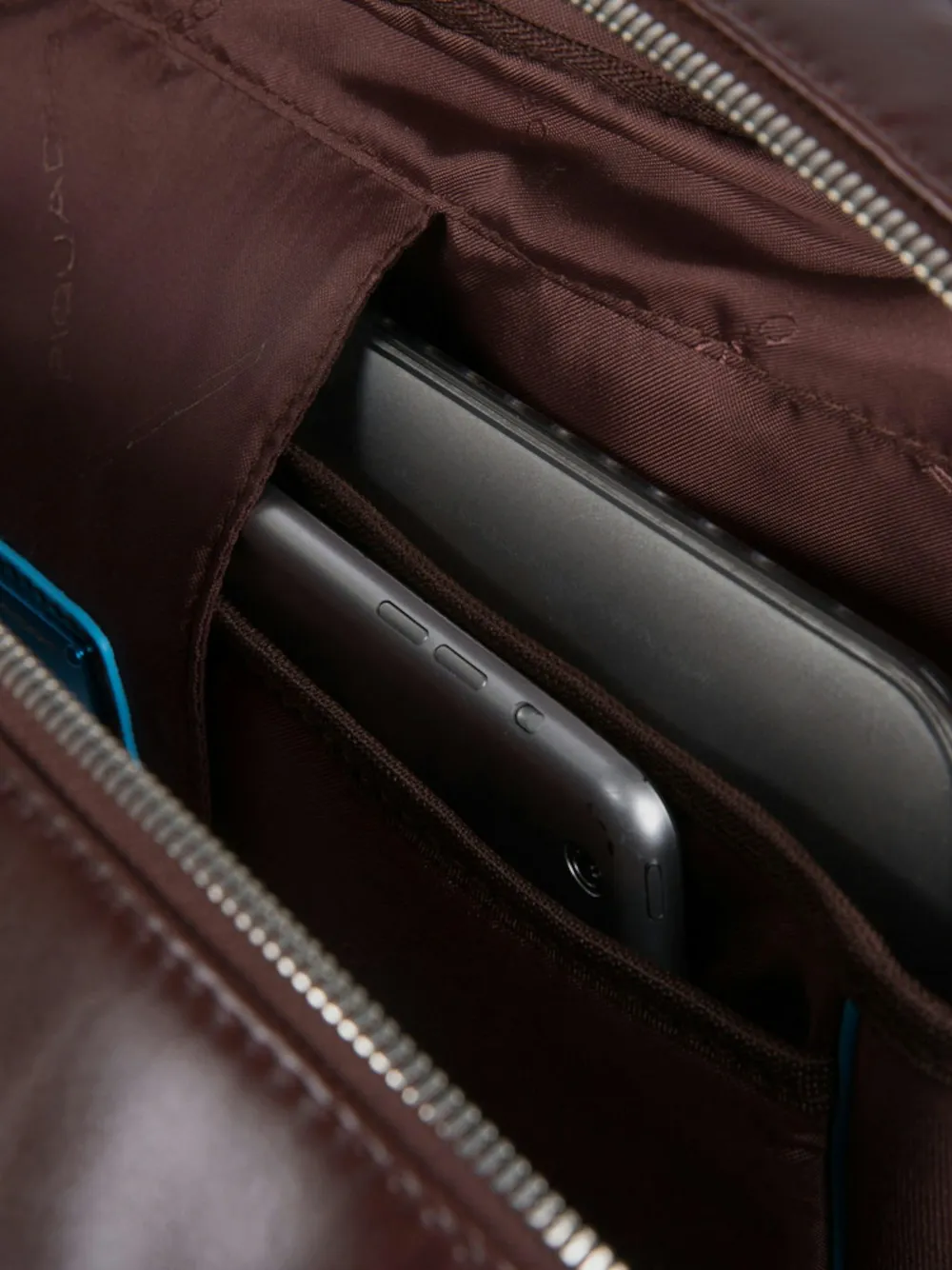 PIQUADRO Gepersonaliseerde leren piloten tas Bruin