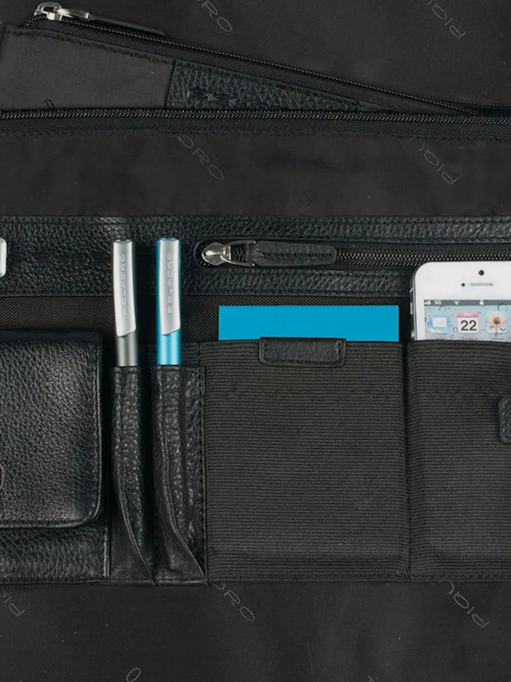 PIQUADRO Uitklapbare laptoptas Zwart