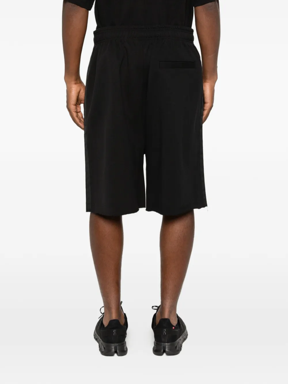 adidas x Gehele Studios shorts met zijstreep en logoprint Zwart