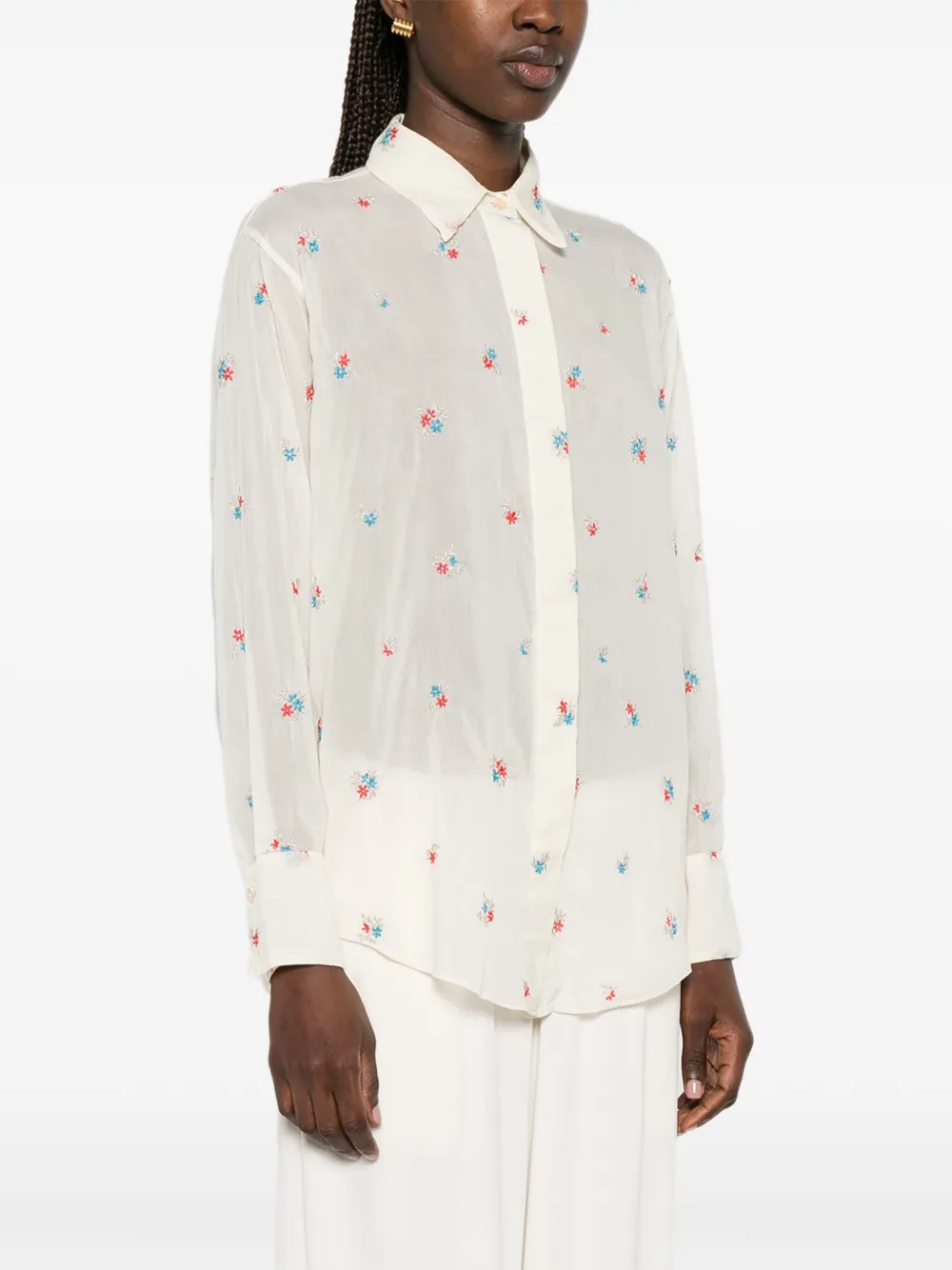 Forte Blouse met geborduurde bloemen en knopen Beige