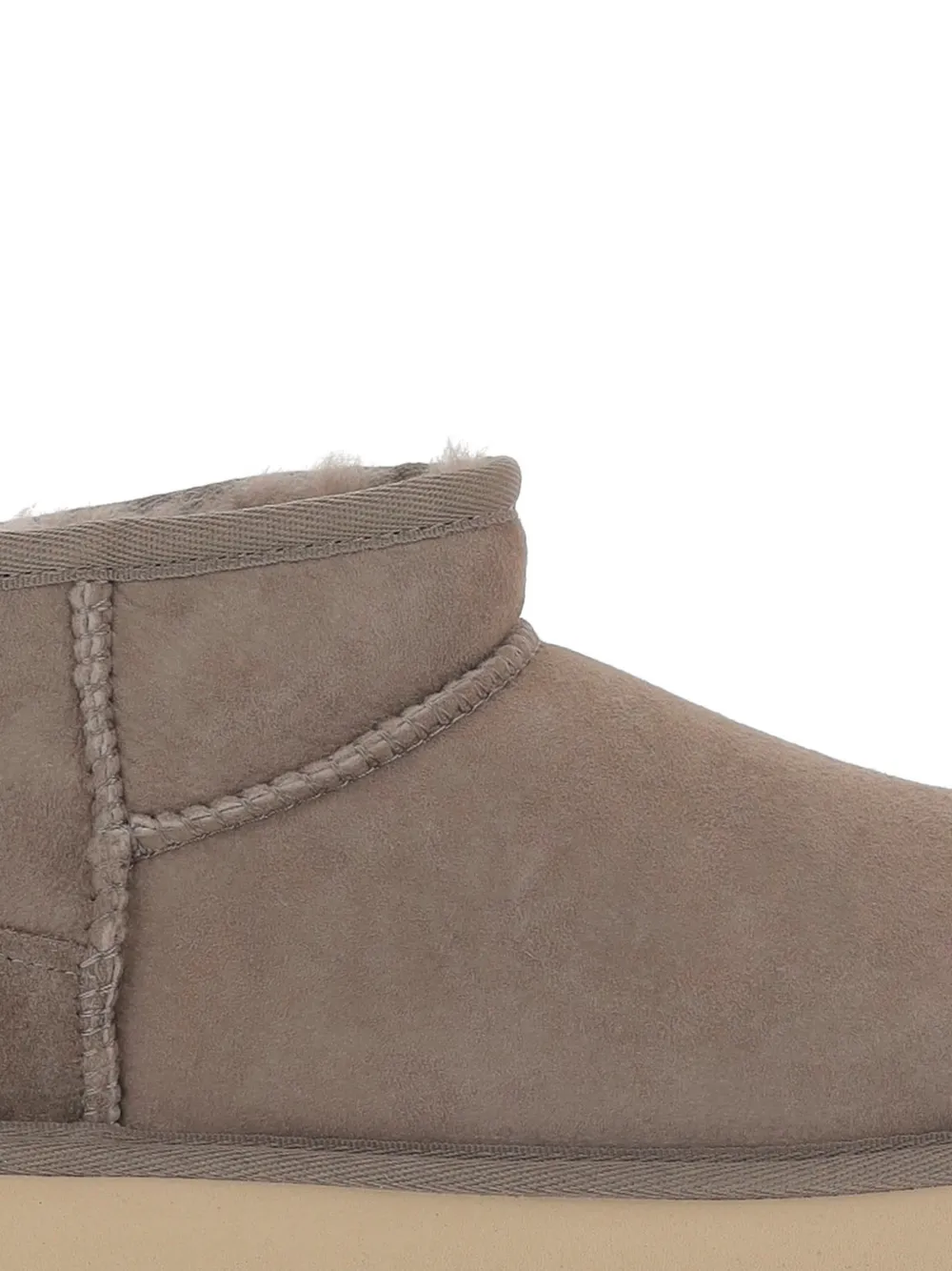 UGG Classic Ultra enkellaarzen Beige