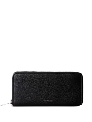 Prada 財布 | ブラック | FARFETCH JP